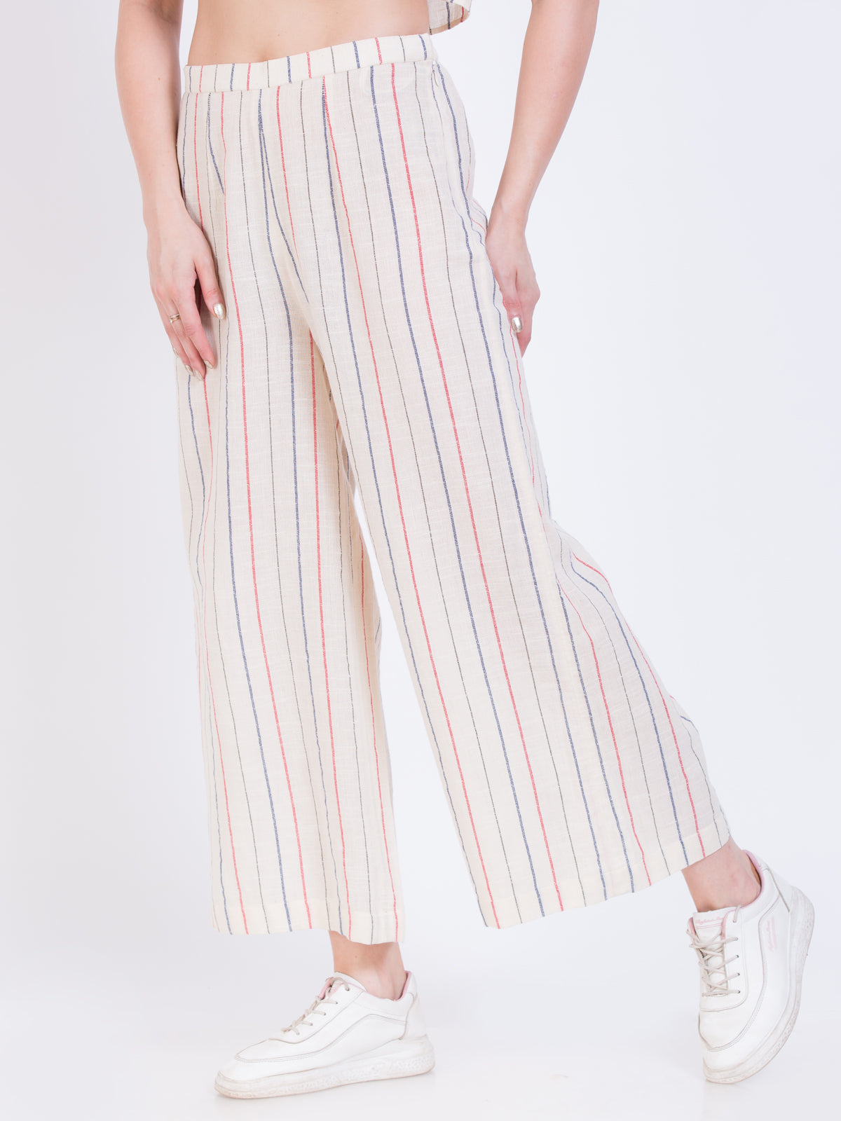 Loose pants