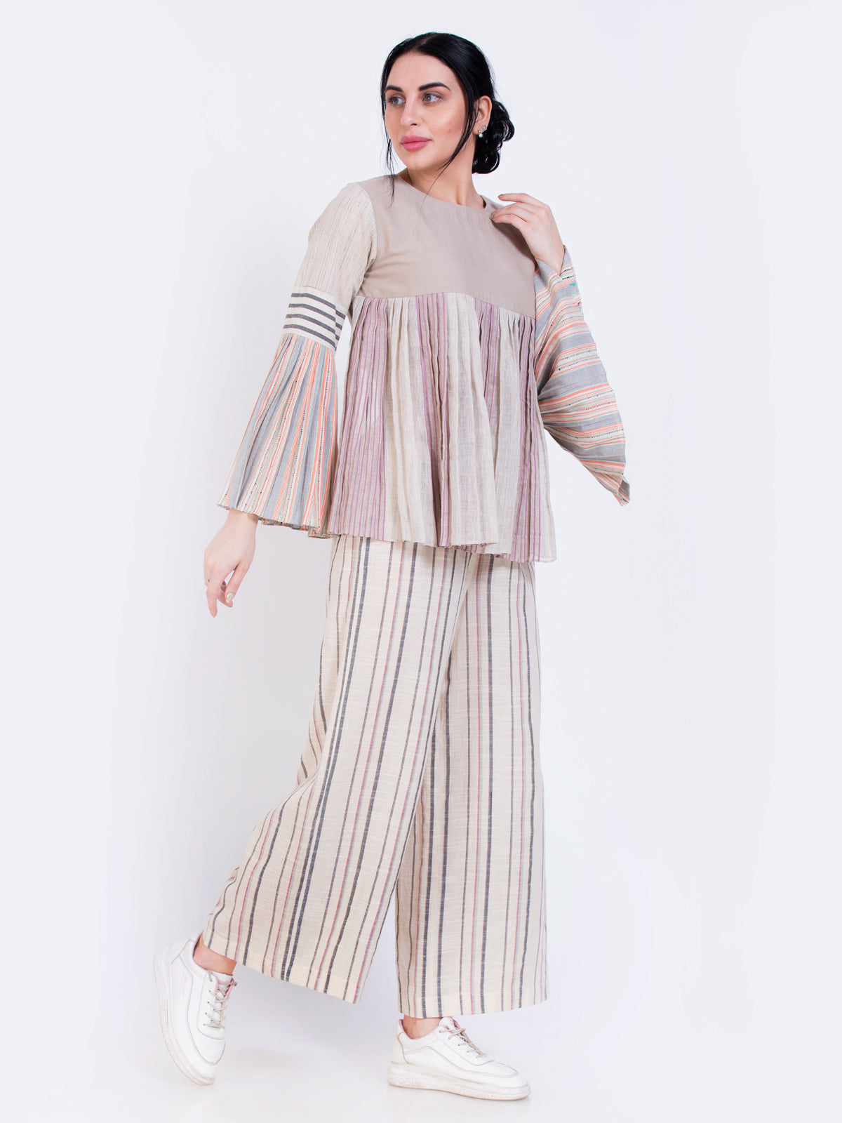 Pleated top