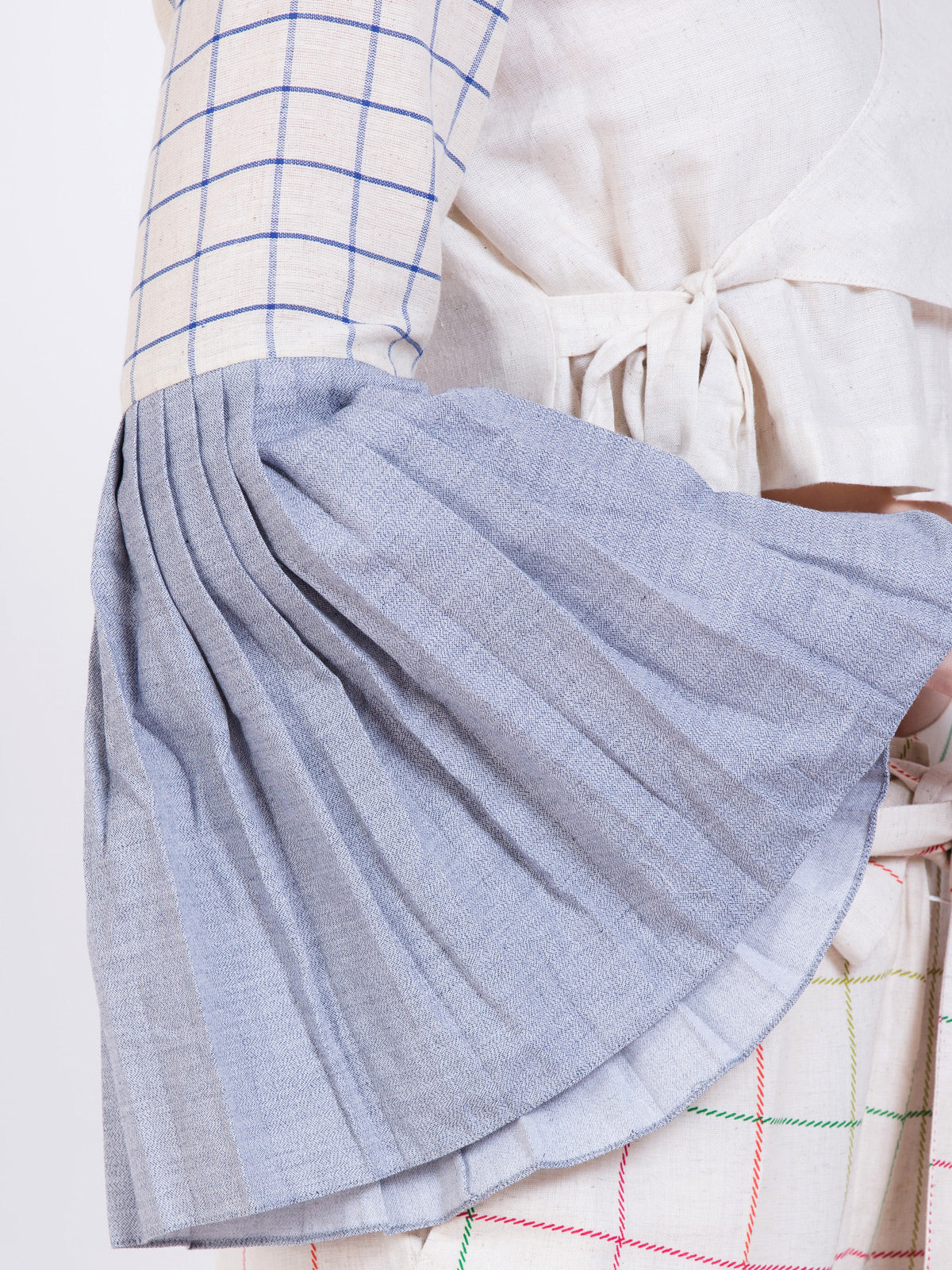 Pleated sleeve crop top blouse