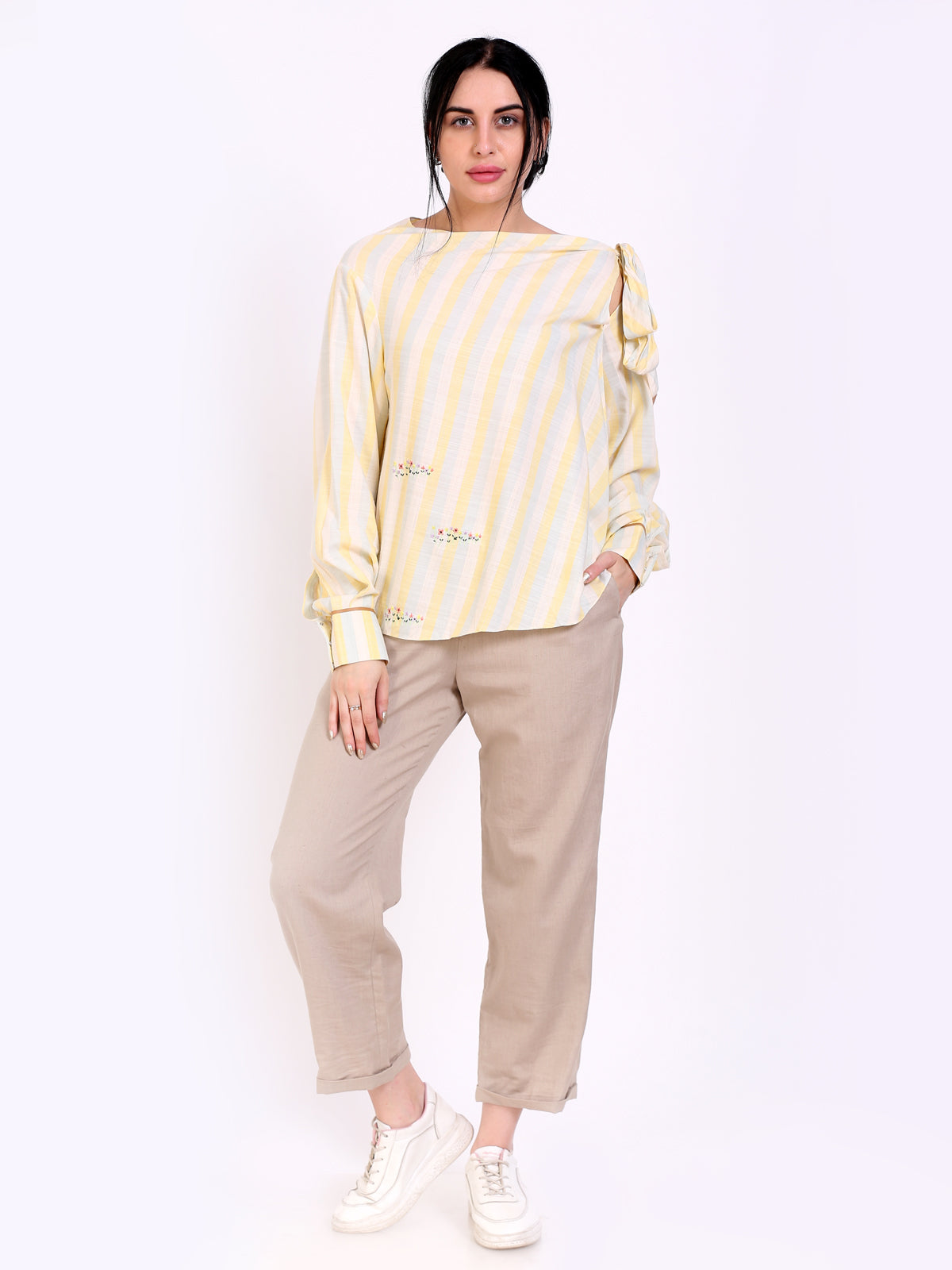 TIE knot top