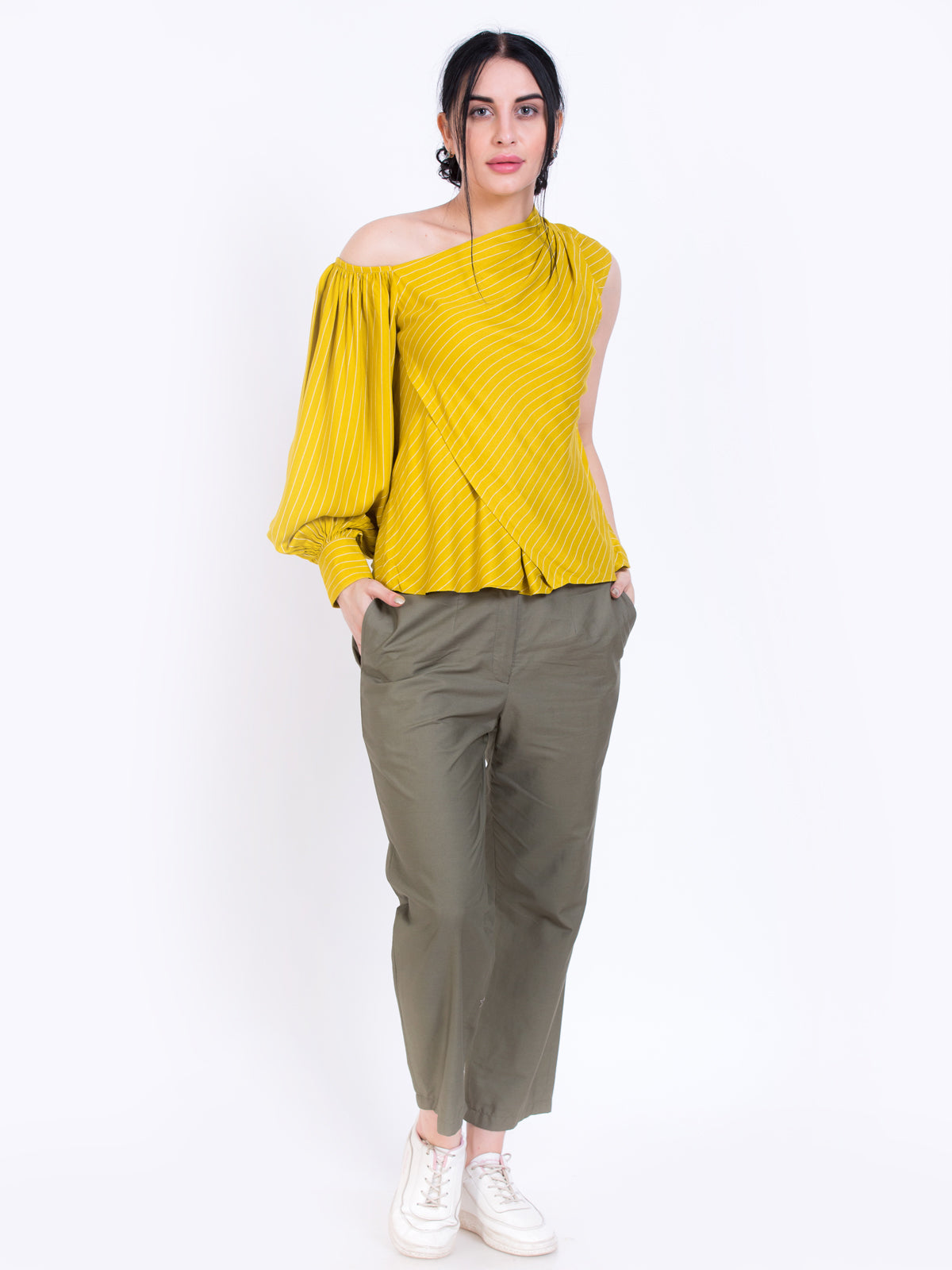 Overlap balloon sleeve top