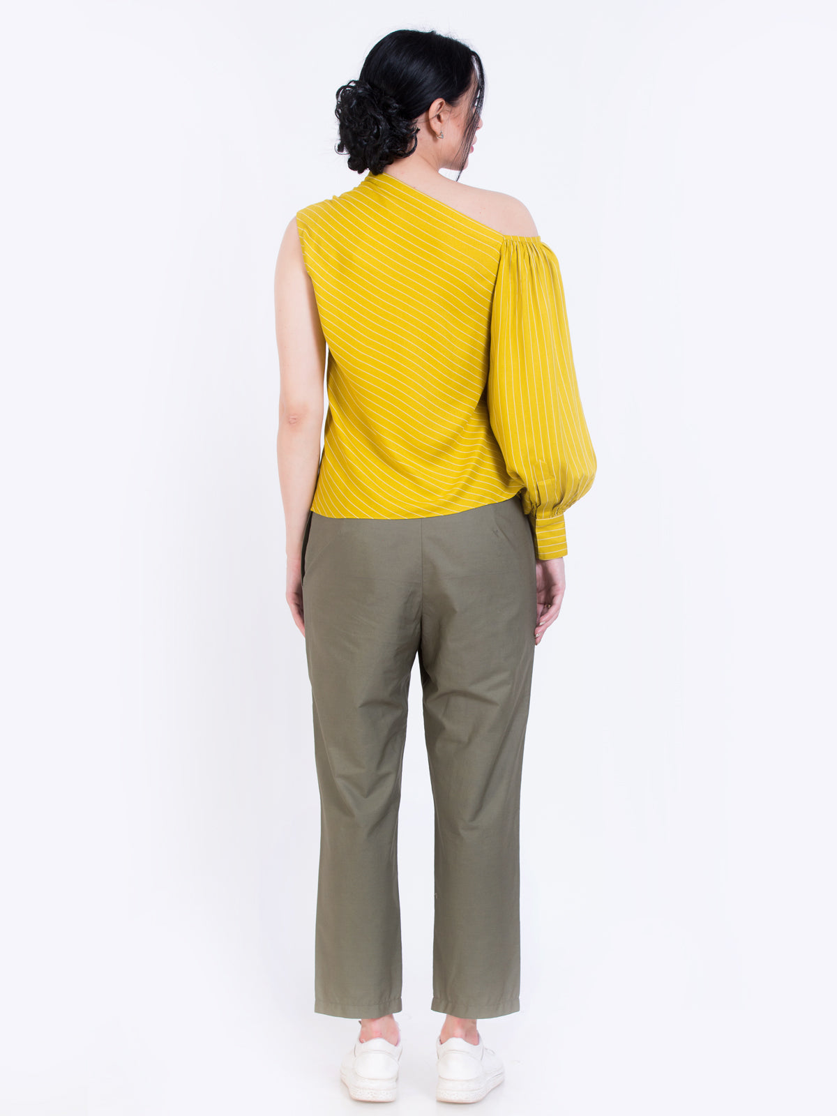 Overlap balloon sleeve top