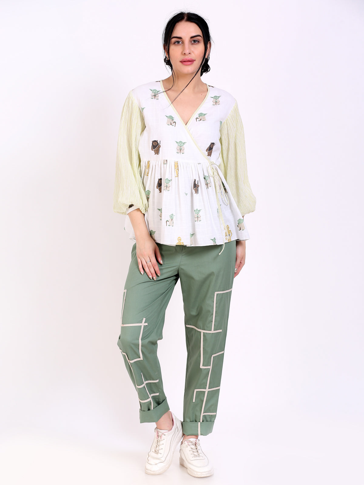 Spaghetti tie knot top