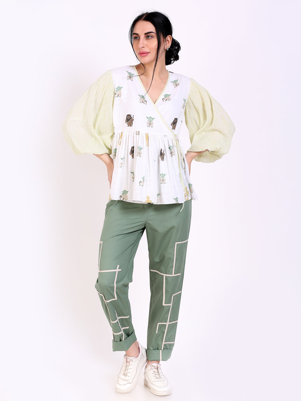 Spaghetti tie knot top