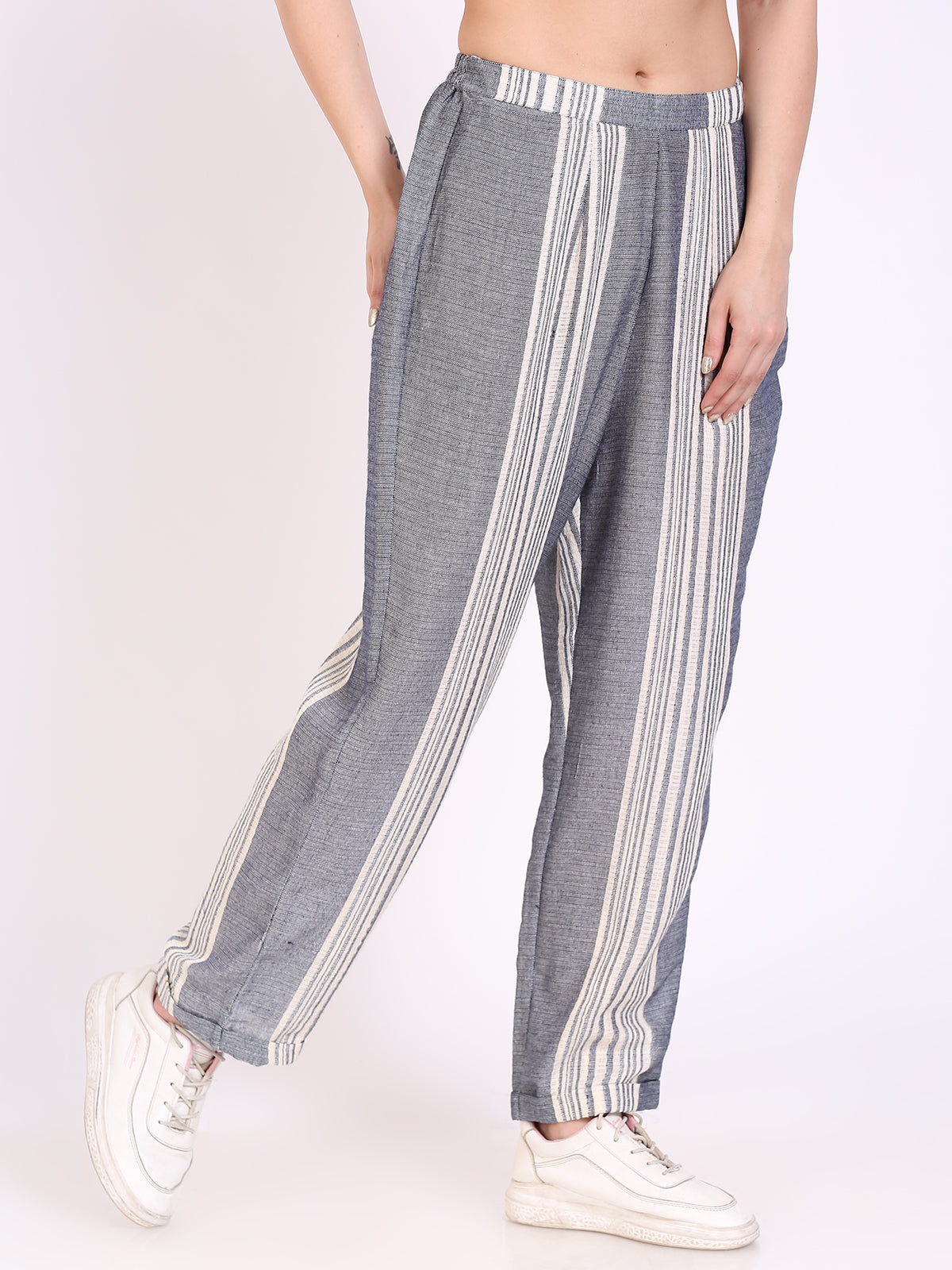 Straight pants