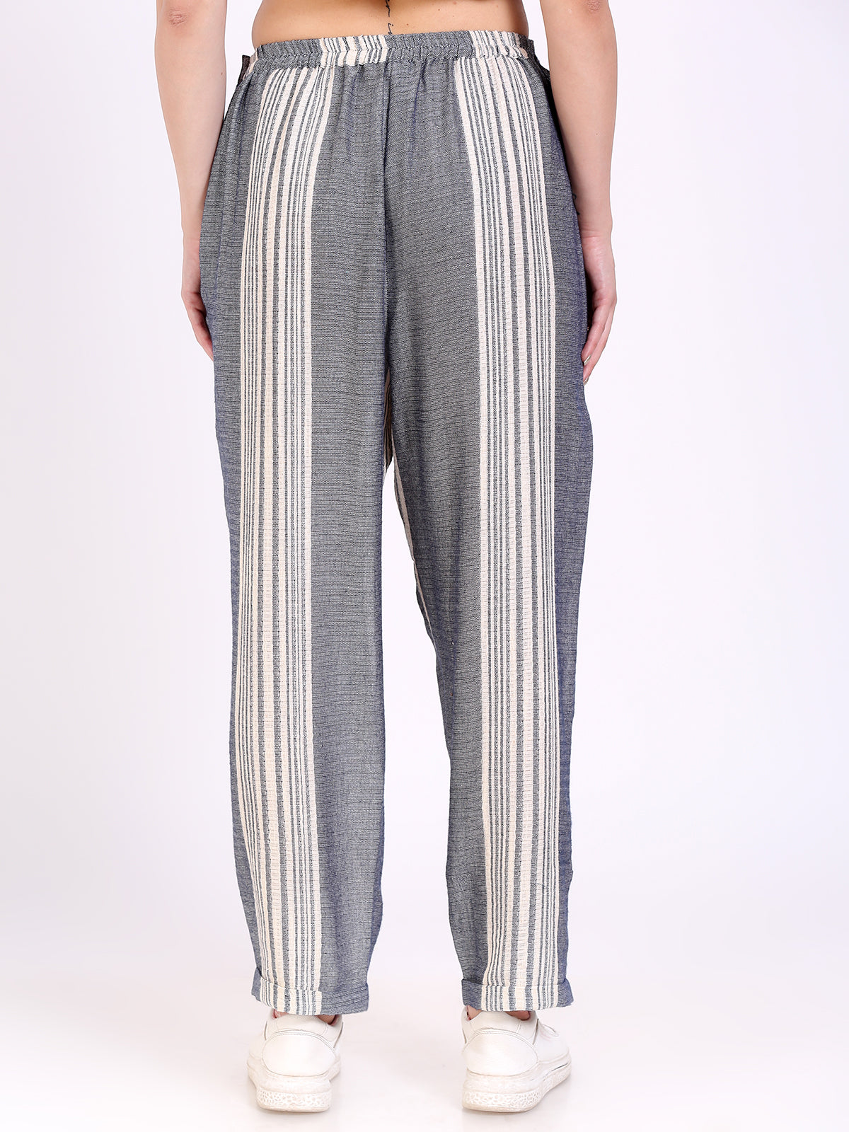 Straight pants
