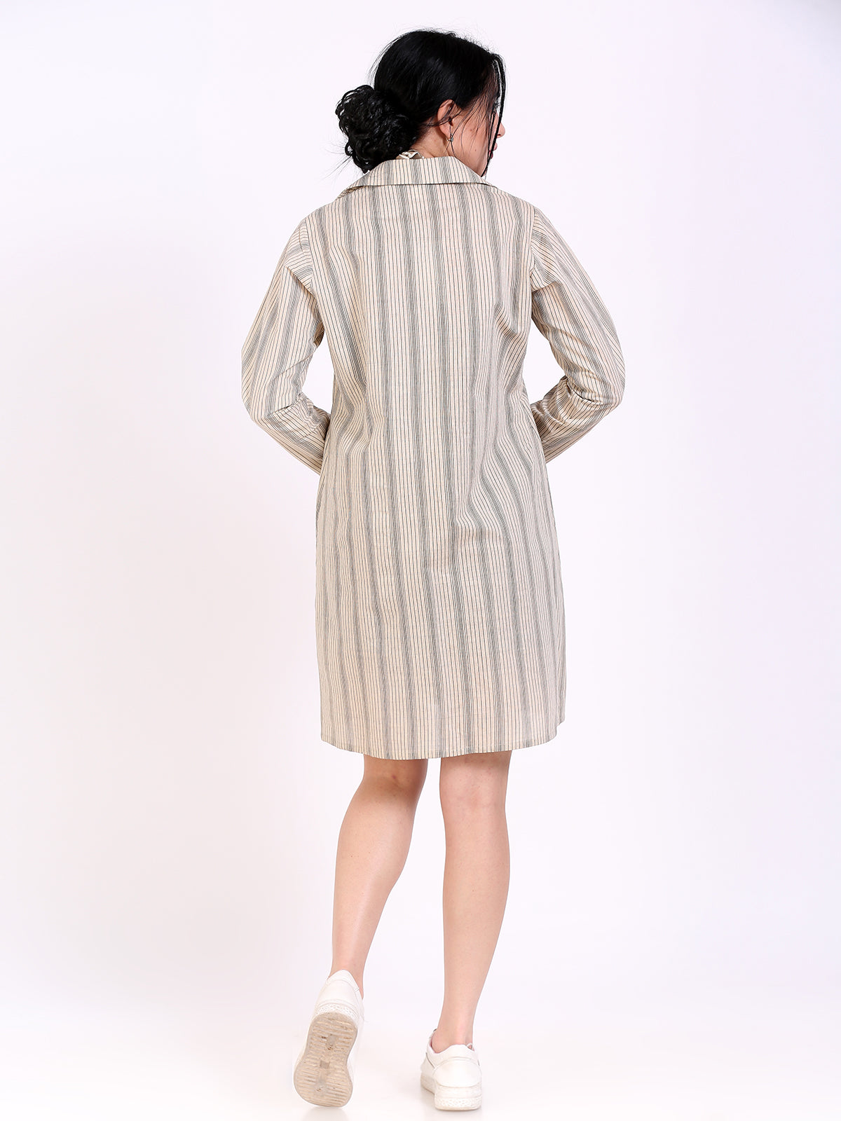 Notched collar jacket