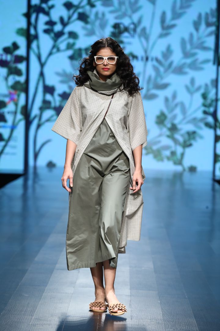 sleveless tunic with kaftan