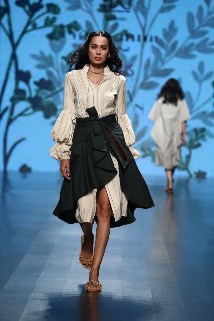 knee length shirt dress with skirt tie