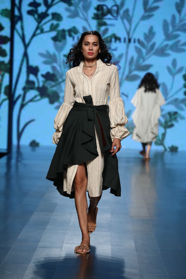 knee length shirt dress with skirt tie