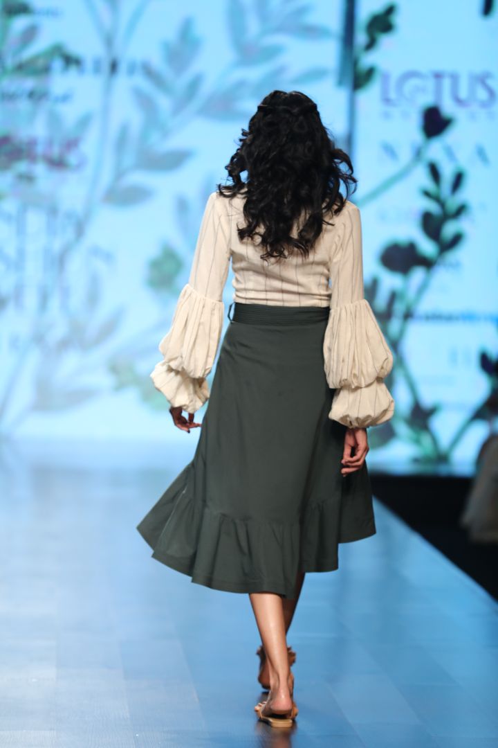knee length shirt dress with skirt tie