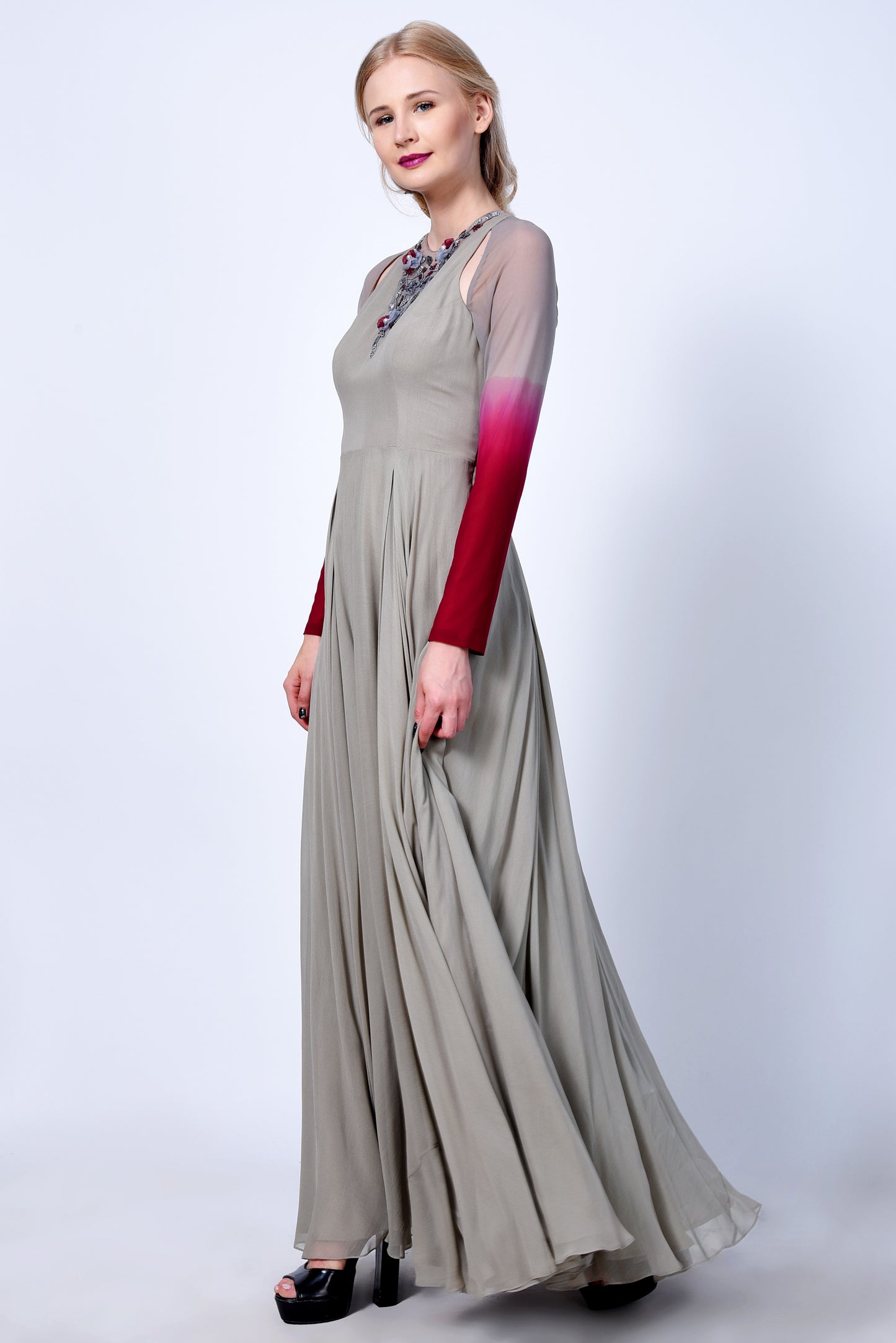 Long dress with raglon sleeve