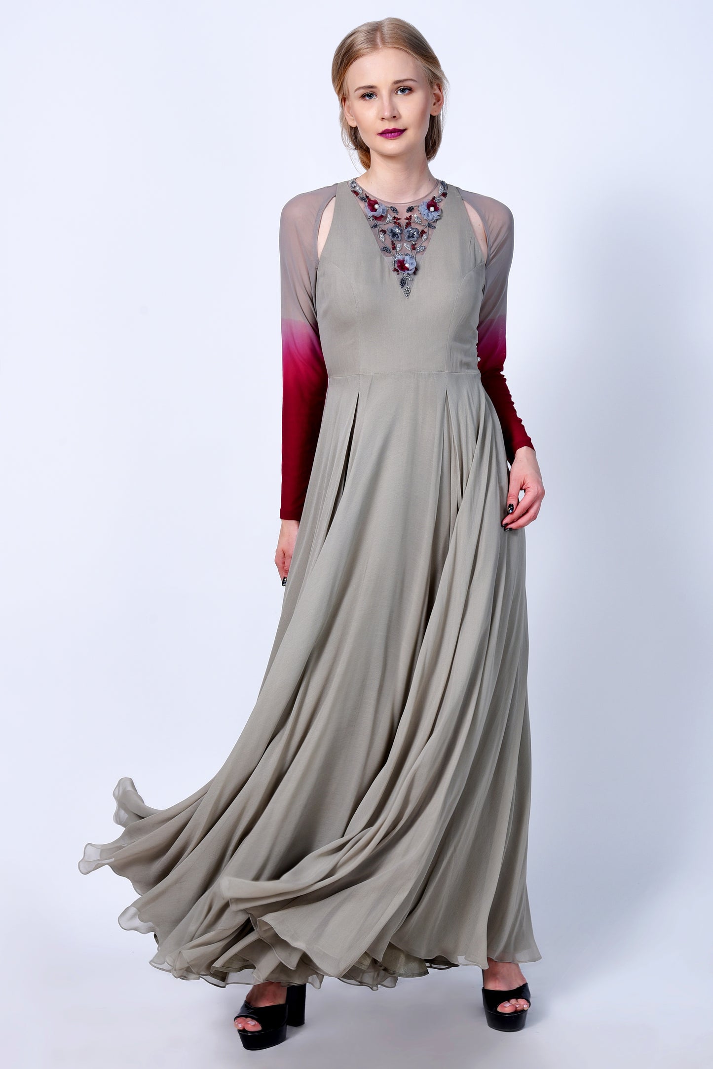 Long dress with raglon sleeve